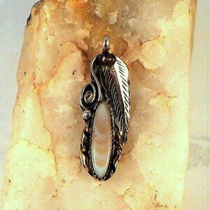 Navajo Handmade Pendant Gold Wash Over Sterling Silver Agate With Applique Work